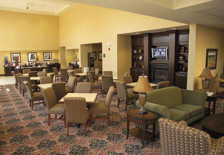 Hampton Inn Schenectady Downtown Restoran fotoğraf
